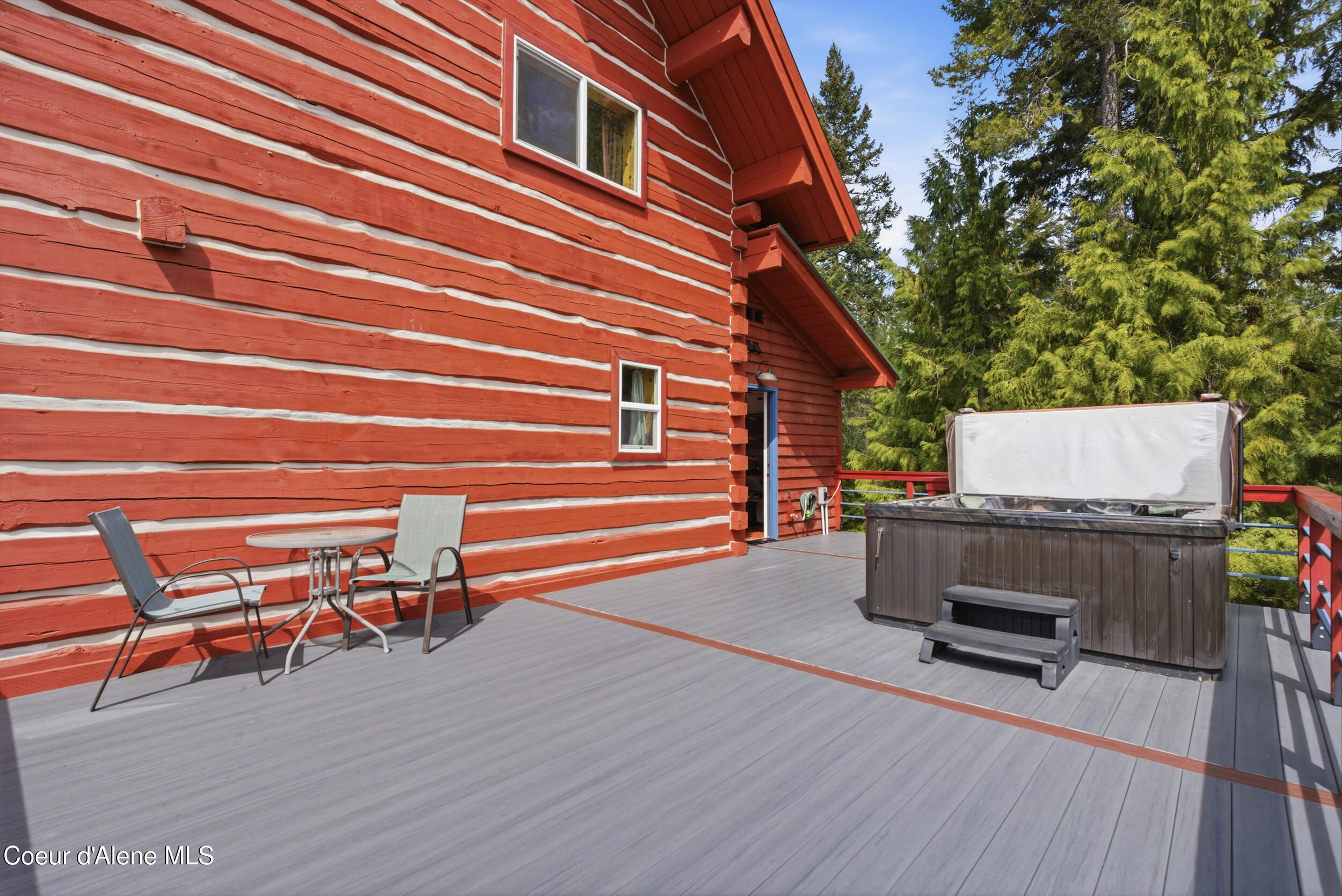 53 Sawtooth Way Sagle, ID 83860 - Photo 31 of 71 Spacious Deck with 4 Person Hot Tub
