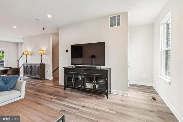 $502,000 | 155 Woodgate Circle, Pasadena, MD 21122