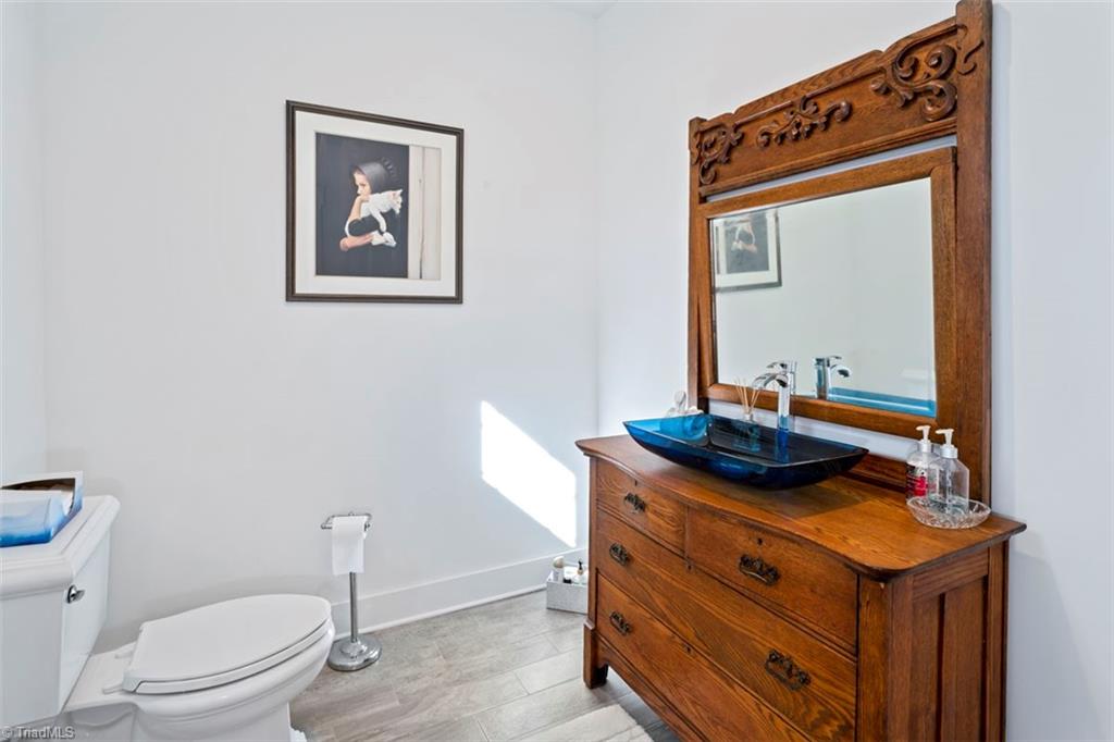 1786 Riverview Road Lexington, NC 27292 - Photo 24 of 50 Oversized half bath off foyer