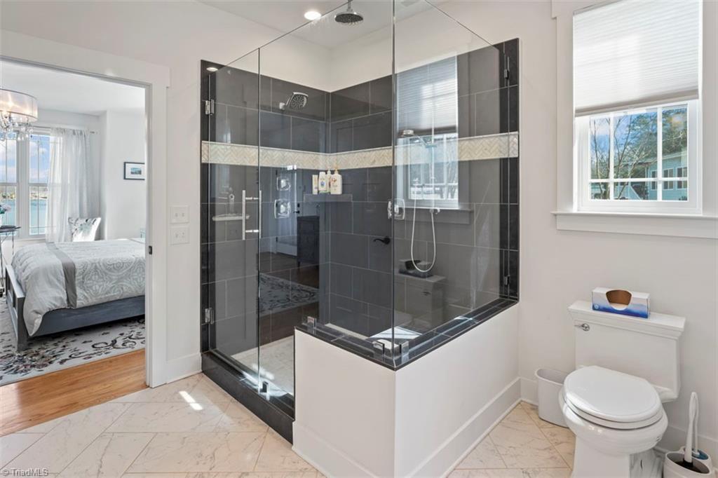 1786 Riverview Road Lexington, NC 27292 - Photo 28 of 50 Primary bathroom