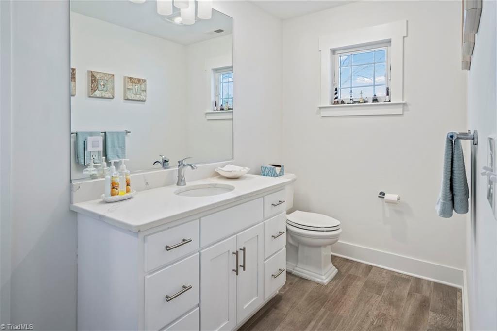 1786 Riverview Road Lexington, NC 27292 - Photo 34 of 50 Upstairs bathroom
