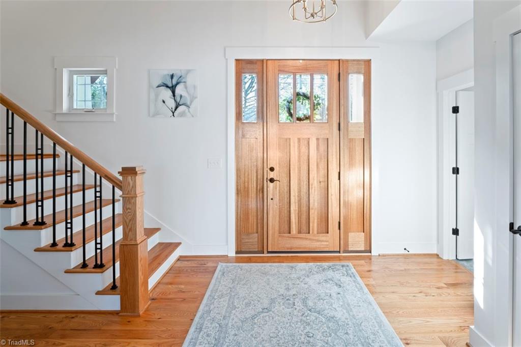 1786 Riverview Road Lexington, NC 27292 - Photo 9 of 50 Foryer