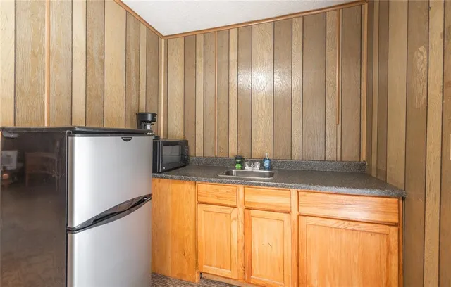 $749,900 | 14980 North Orleans Trail, Stockton, MO 65785