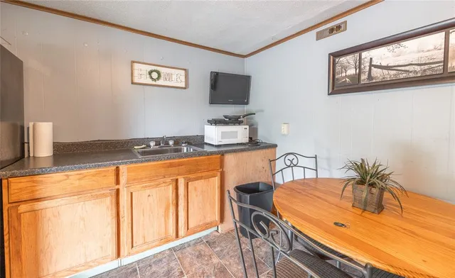 $749,900 | 14980 North Orleans Trail, Stockton, MO 65785