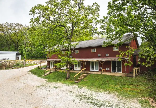 $749,900 | 14980 North Orleans Trail, Stockton, MO 65785