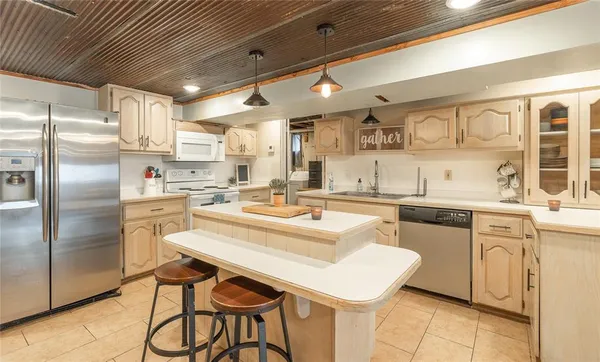 $749,900 | 14980 North Orleans Trail, Stockton, MO 65785