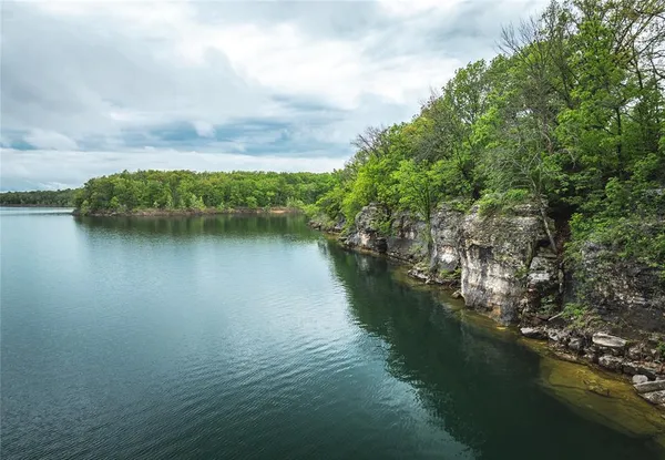 $749,900 | 14980 North Orleans Trail, Stockton, MO 65785