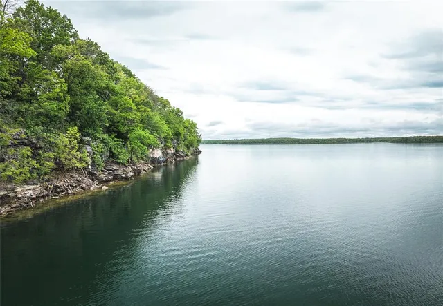 $749,900 | 14980 North Orleans Trail, Stockton, MO 65785