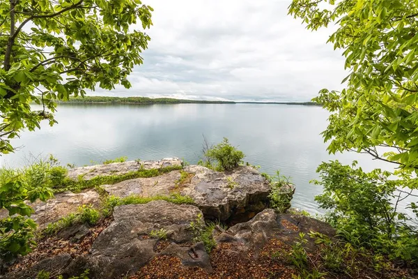 $749,900 | 14980 North Orleans Trail, Stockton, MO 65785