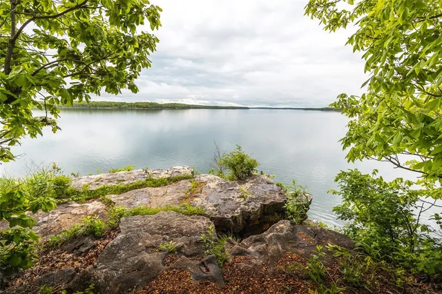 $749,900 | 14980 North Orleans Trail, Stockton, MO 65785