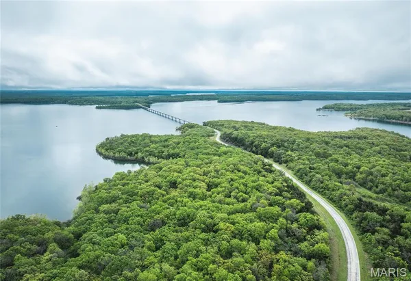 $749,900 | 14980 North Orleans Trail, Stockton, MO 65785
