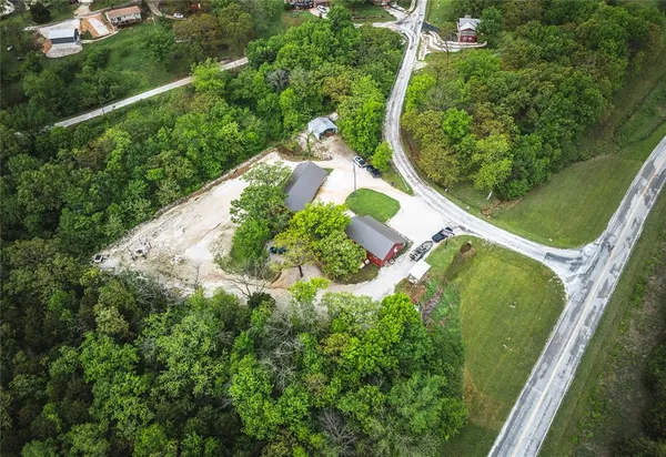 $749,900 | 14980 North Orleans Trail, Stockton, MO 65785