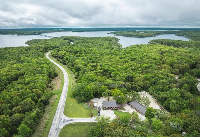 $749,900 | 14980 North Orleans Trail, Stockton, MO 65785