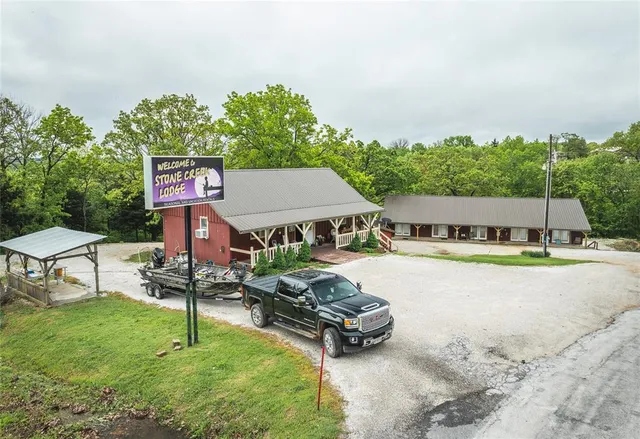 $749,900 | 14980 North Orleans Trail, Stockton, MO 65785