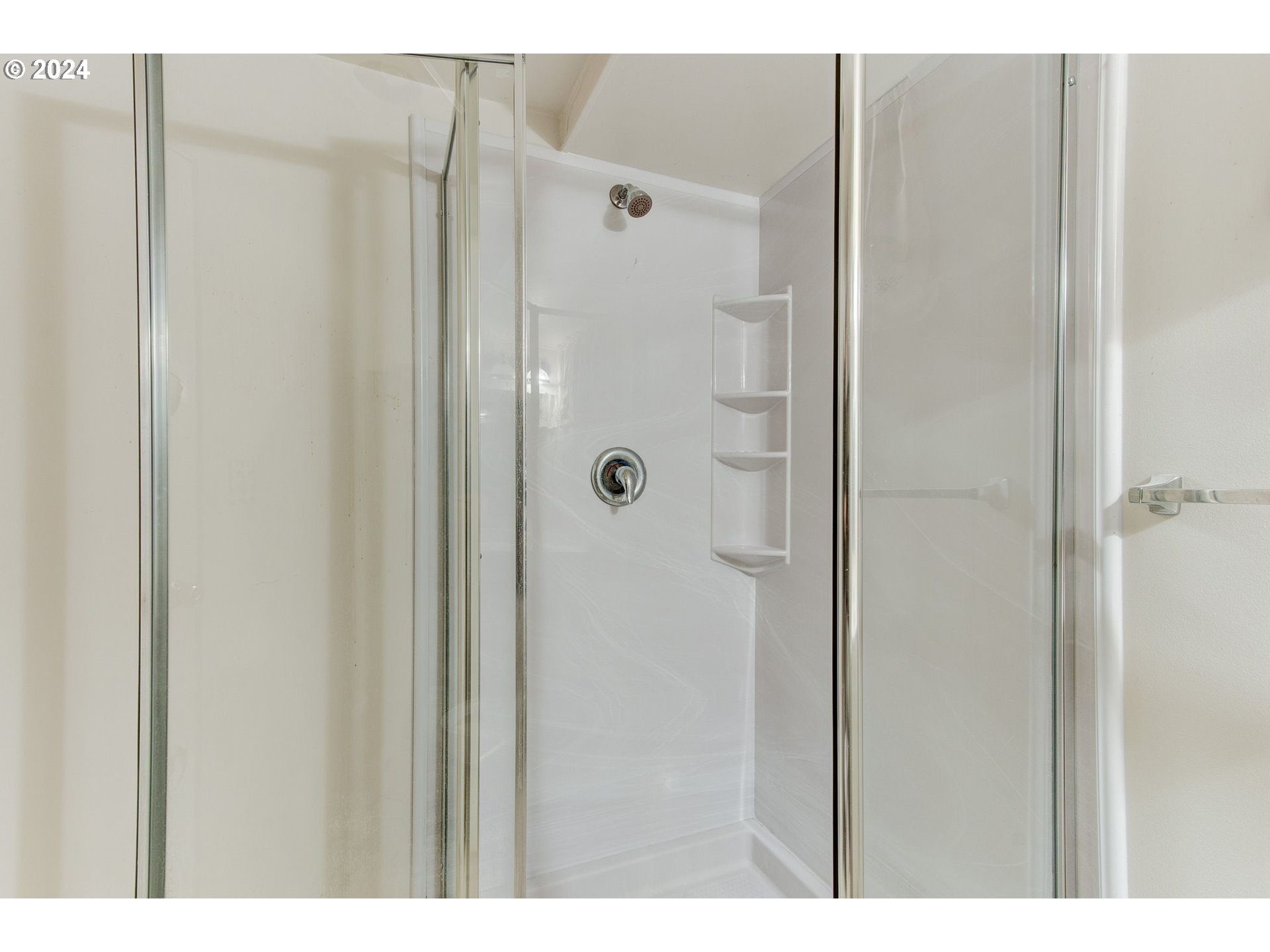 14205 Southeast Salmon Street Portland, OR 97233 - Photo 24 of 35 a bathroom with a shower
