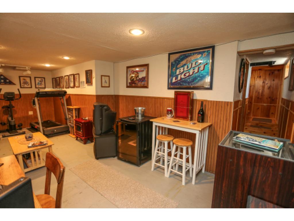 473 South Beech Street Manchester, NH 03103 - Photo 15 of 26