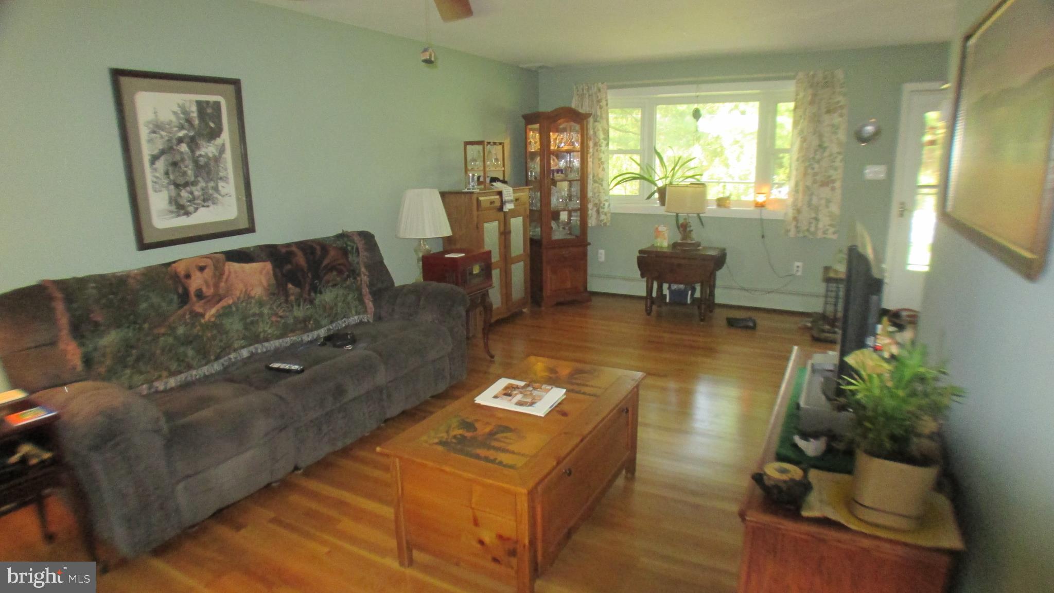 2310 Byberry Road Hatboro, PA 19040 - Photo 4 of 19 Livingroom