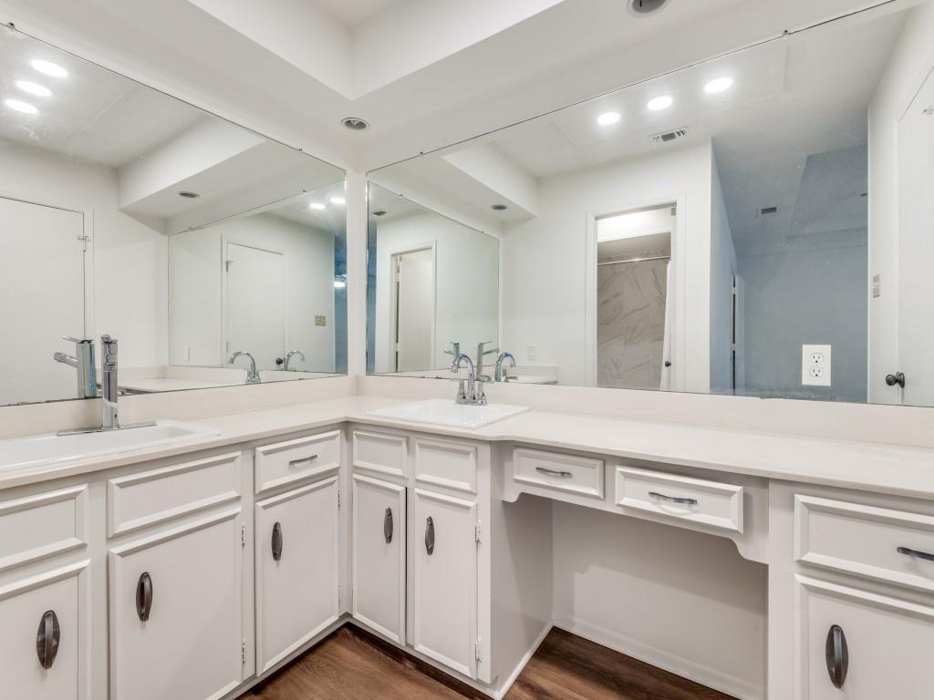 2717 Still Meadow Road Irving, TX 75060 - Photo 11 of 19