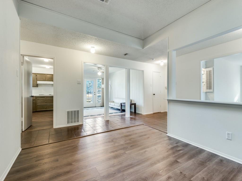 2717 Still Meadow Road Irving, TX 75060 - Photo 4 of 19