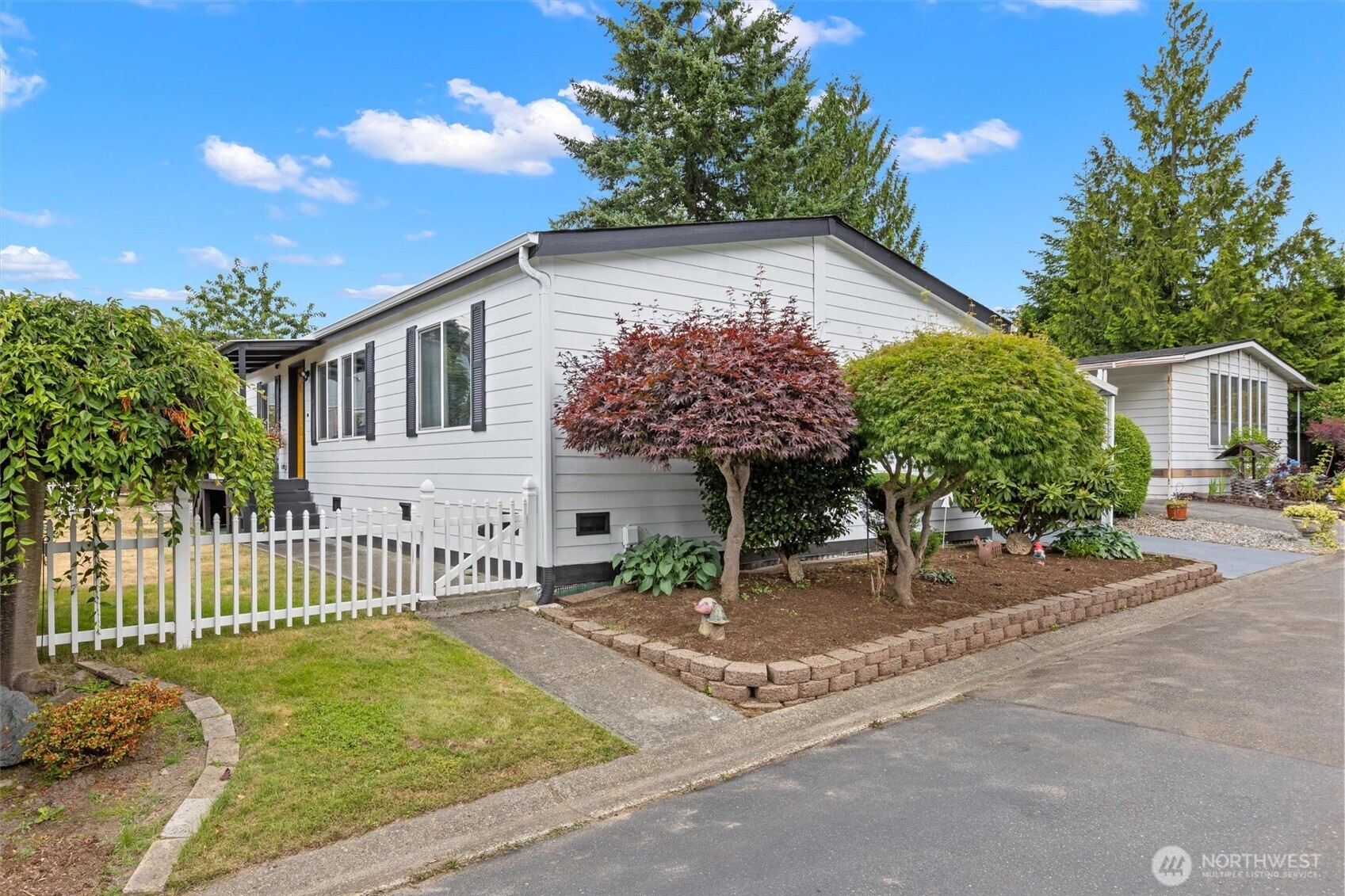 2000 192nd Street Southeast, Unit 102 Bothell, WA 98012 - Photo 2 of 40