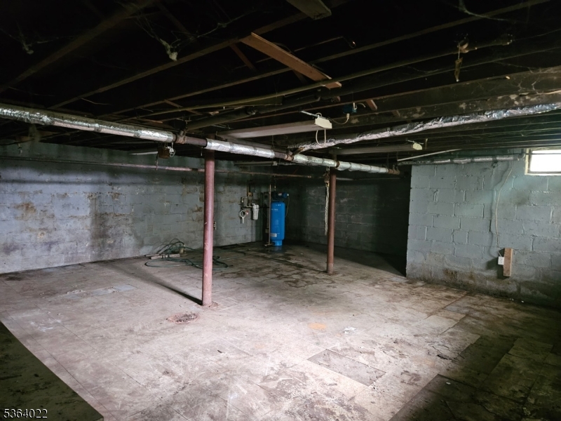 79 Mountain Lake Road Belvidere, NJ 07823 - Photo 40 of 47 a view of empty room