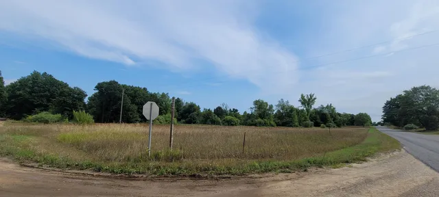 $285,000 | 8716 North 80th Avenue, Pentwater, MI 49449