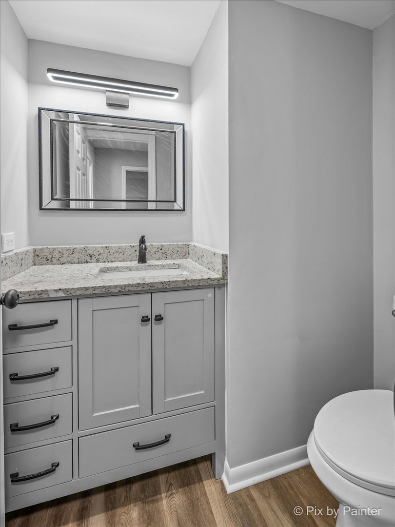 166 Tracy Way Bolingbrook, IL 60440 - Photo 13 of 28 Gallery Image 13