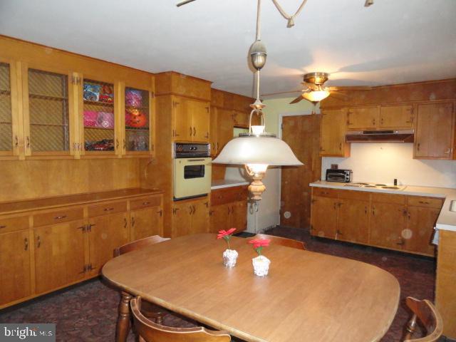 487 Smokepipe Road Souderton, PA 18964 - Photo 3 of 14 Eat-in kitchen with lots of cabinets