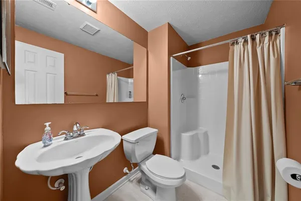 $450,000 | 137 John Drive, Canonsburg, PA 15317