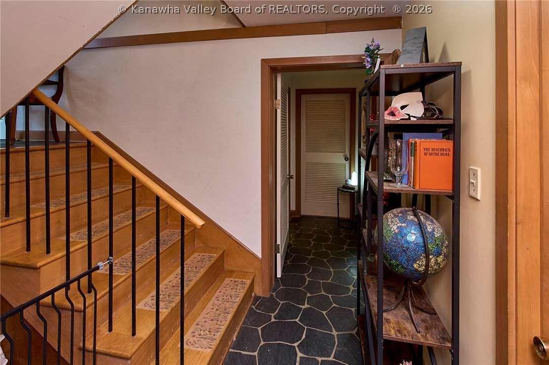 2005 Huber Road Charleston, WV 25314 - Photo 32 of 37 Gallery Image 32