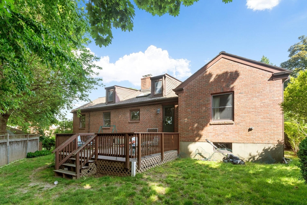 86 Badger Road Medford, MA 02155 - Photo 4 of 42