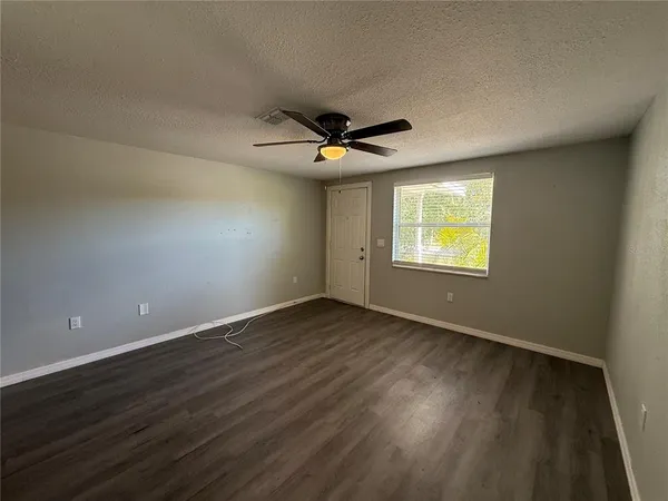 $1,325 | 350 North Elm Street, Unit C, Englewood, FL 34223