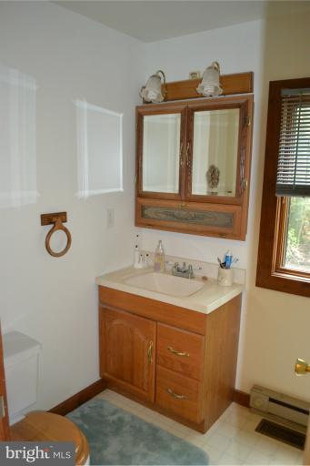 801 Racine School Road Elkton, MD 21921 - Photo 15 of 30 Full Bath Convenient to Master Bedroom