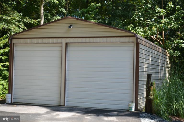 801 Racine School Road Elkton, MD 21921 - Photo 23 of 30 28'x42' Garage- 10' & 12' roll up doors