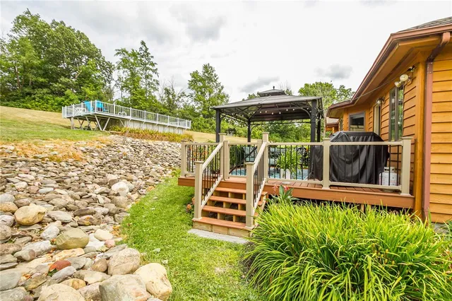 $539,900 | 4 Old Meadow Court, Livonia, NY 14487