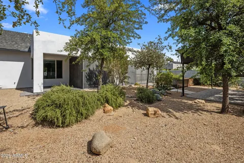$2,185,000 | 4432 North 38th Street, Phoenix, AZ 85018