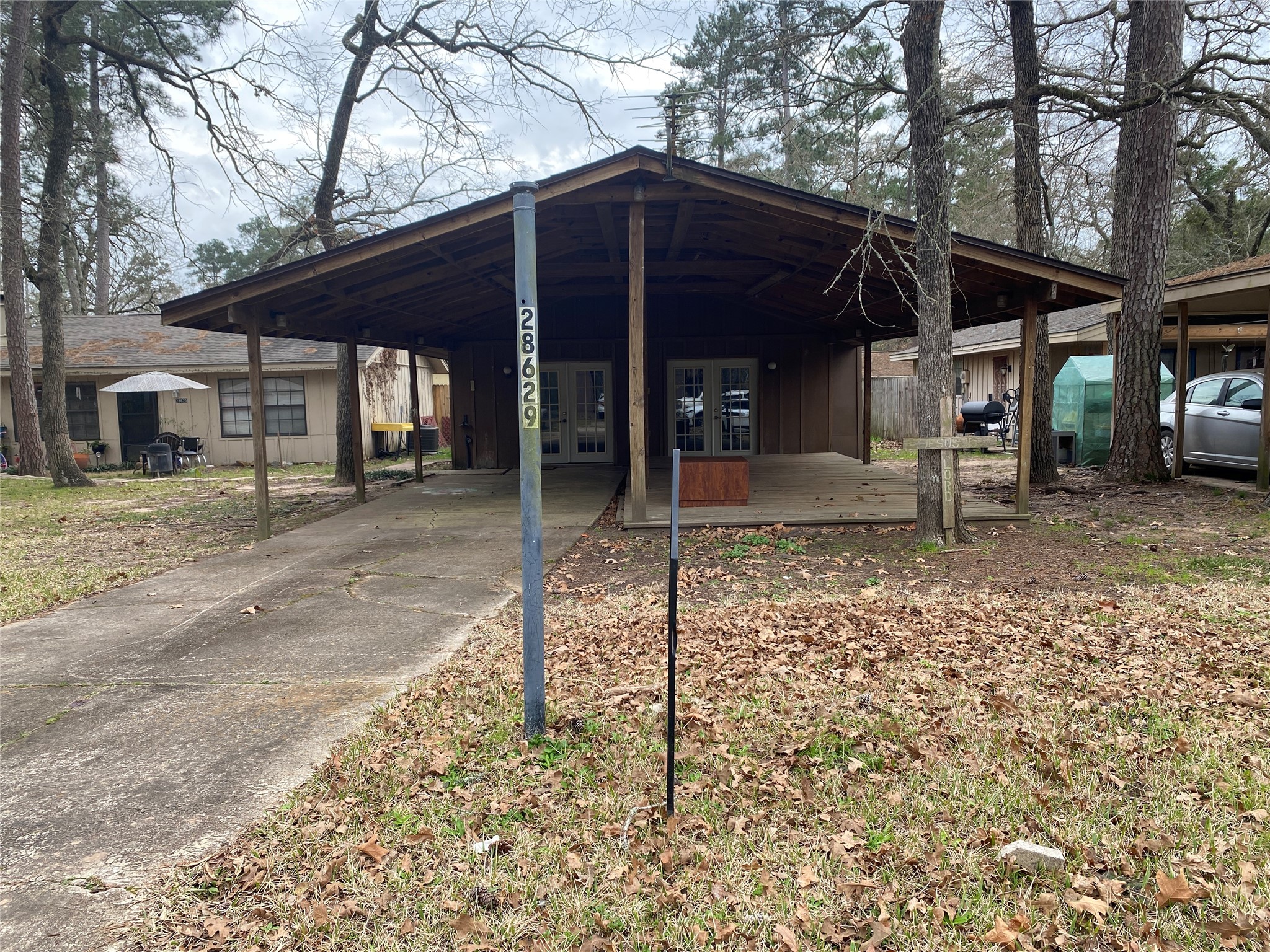 Here’s the perfect starter home or weekend retreat!