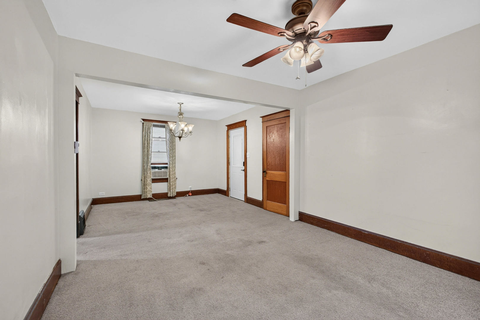 1913 10th Street Moline, IL 61265 - Photo 9 of 34