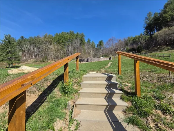 $33,000 | Lot 35 Smoke Rise Path, West Jefferson, NC 28694
