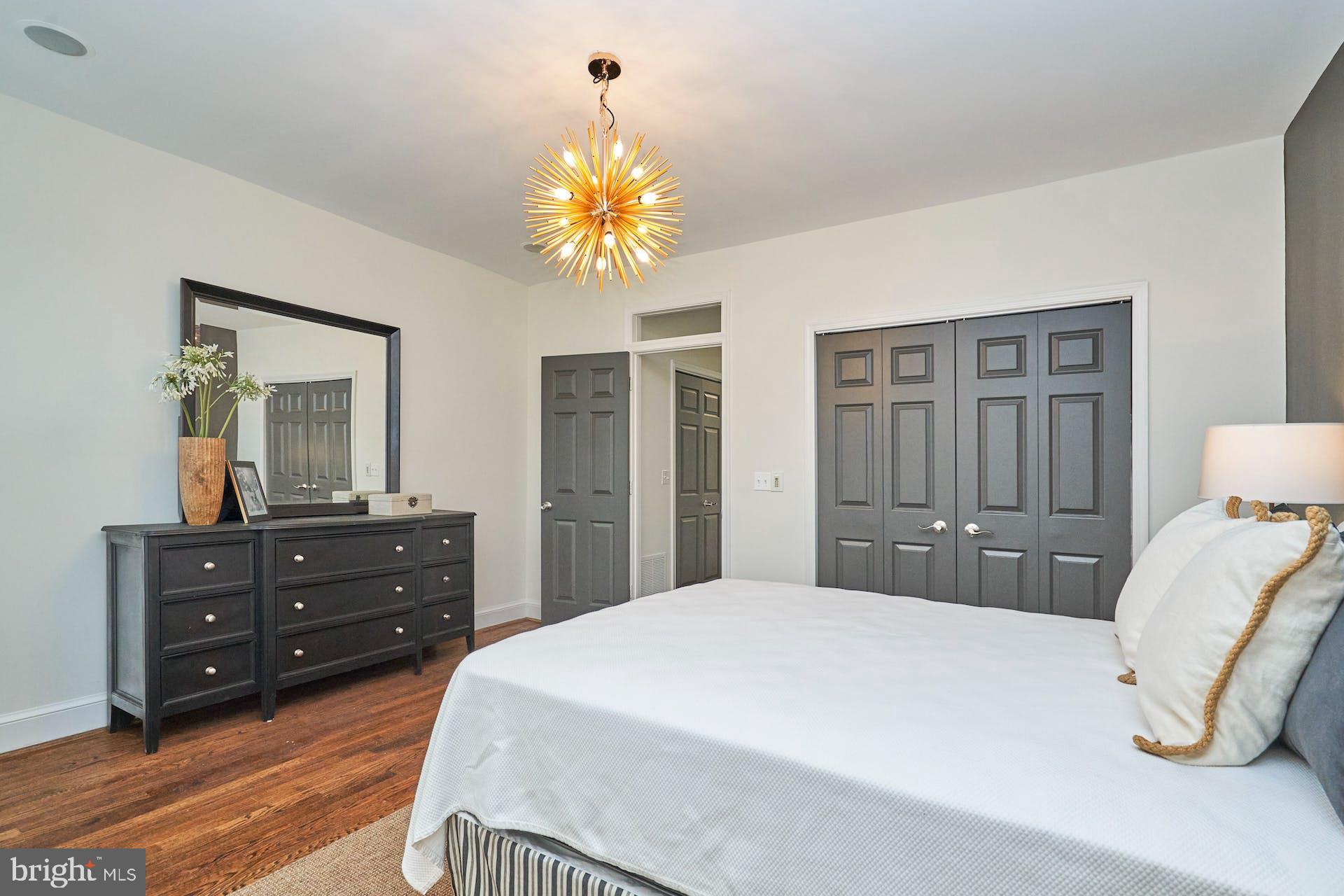1213 W Street Northwest Washington, DC 20009 - Photo 20 of 47 Primary Bedroom