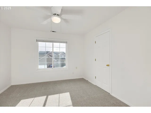 $599,900 | 1380 Southeast 9th Avenue, Canby, OR 97013