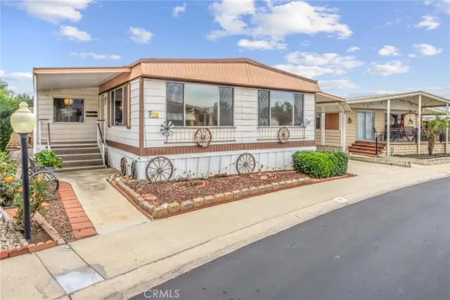 $160,000 | 626 North Dearborn Street, Unit 19, Redlands, CA 92373