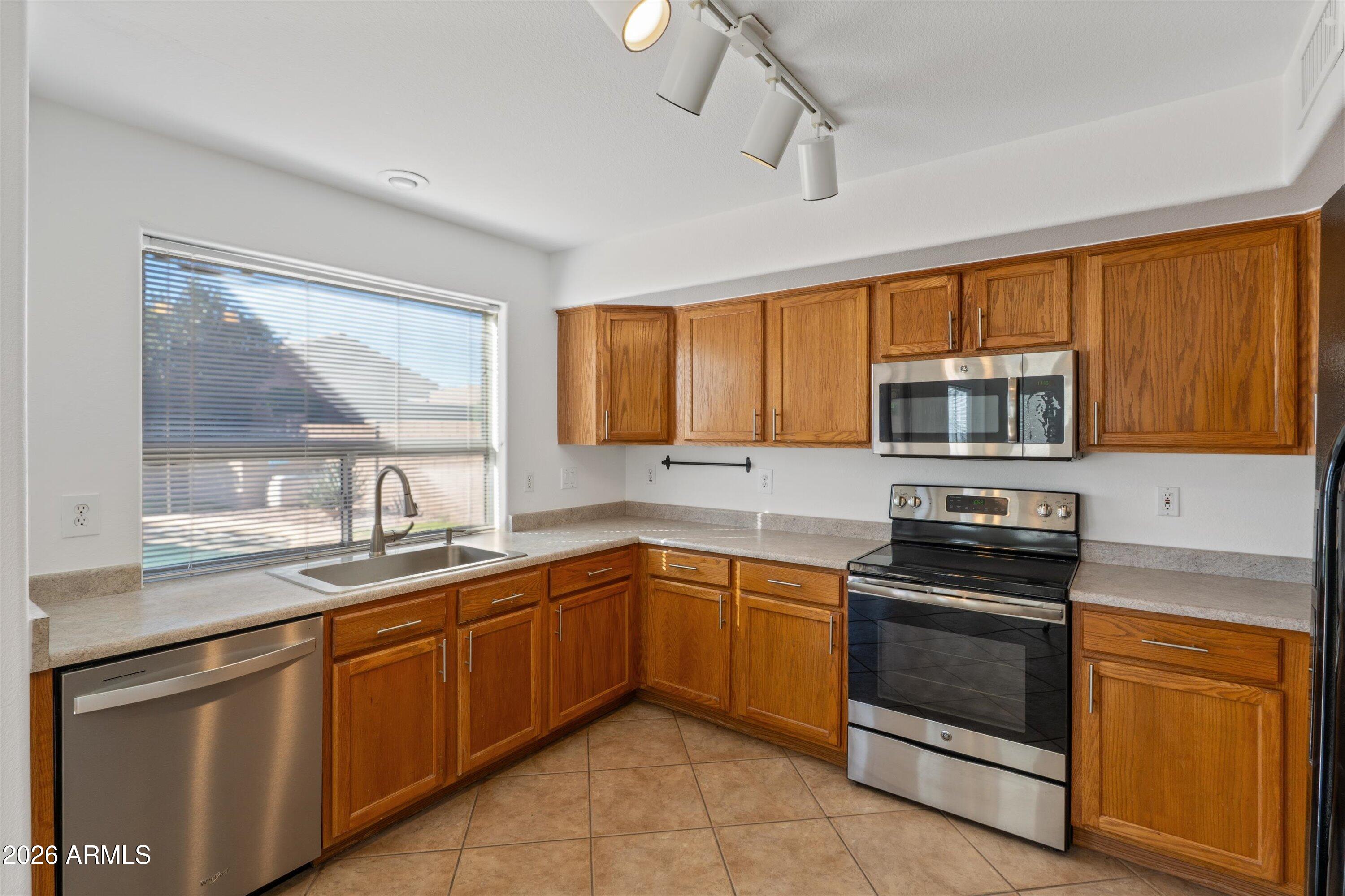 43813 Rio Lobo Drive Maricopa, AZ 85138 - Photo 13 of 46 10-DSC06816