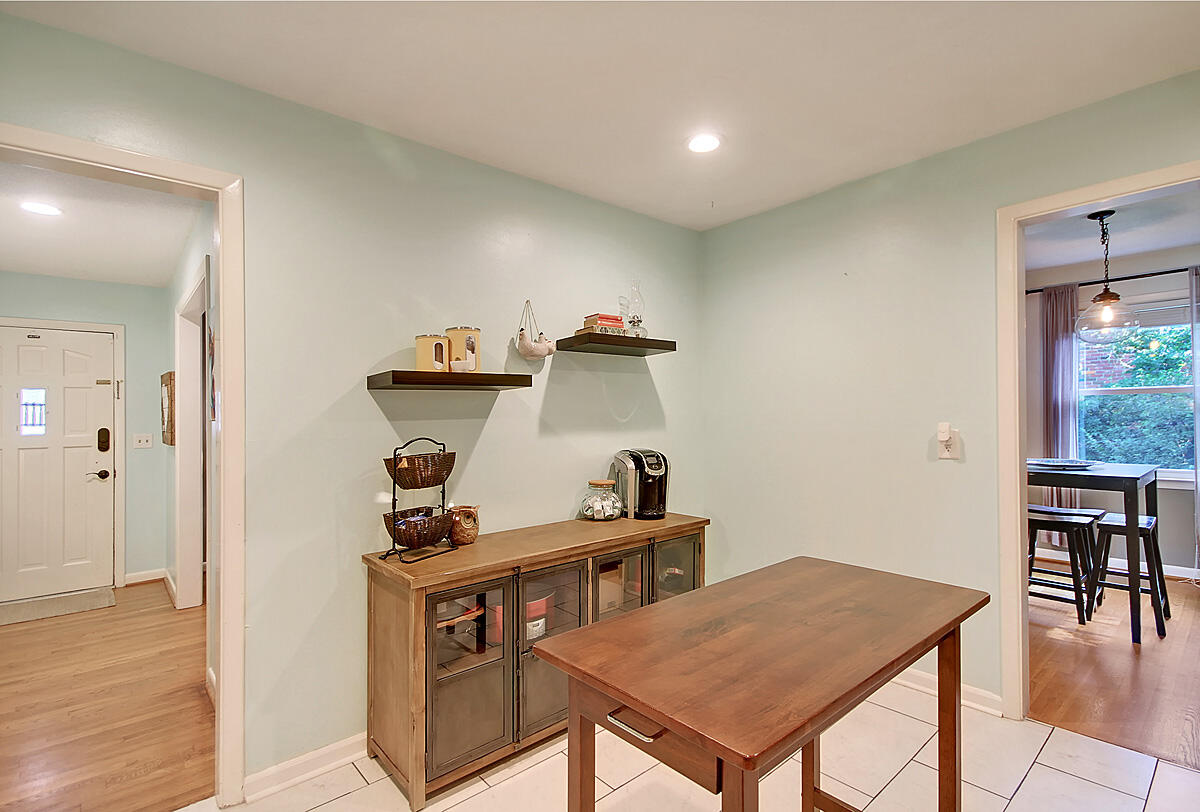 6025 Rembert Drive Hanahan, SC 29410 - Photo 13 of 34 CREM_6025 Rembert_035