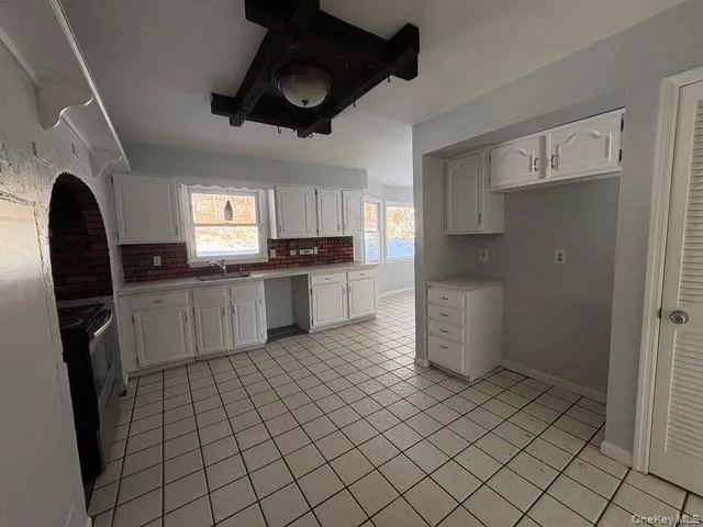 $3,200 | 26 Kings Point Lane, Washingtonville, NY 10992