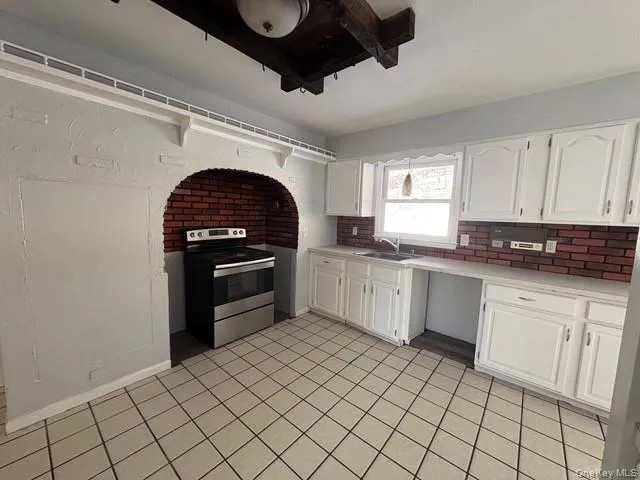 $3,200 | 26 Kings Point Lane, Washingtonville, NY 10992