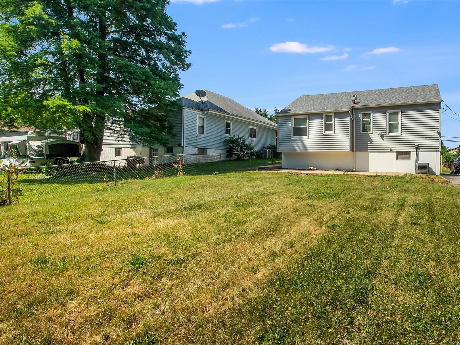 5237 Heege Road St. Louis, MO 63123 - Photo 14 of 15