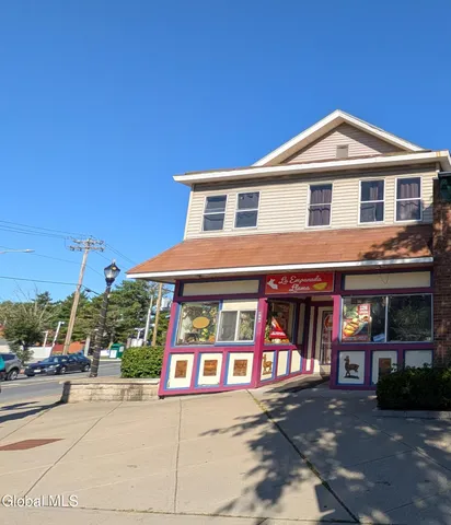 $1,095 | 469 Delaware Avenue, Unit D, Albany, NY 12209