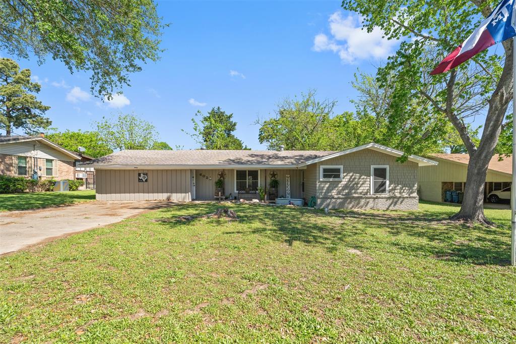 602 Colonial Drive Athens, TX 75751 - Photo 2 of 39 Veiw from Street