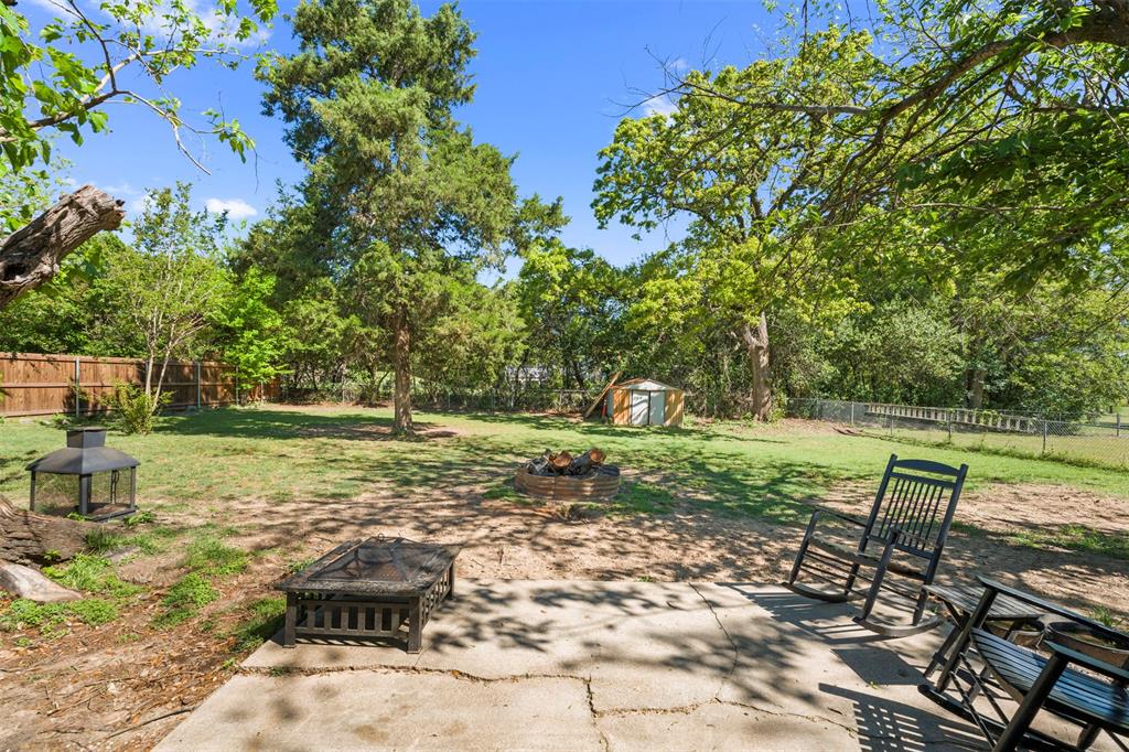 602 Colonial Drive Athens, TX 75751 - Photo 34 of 39 back yard